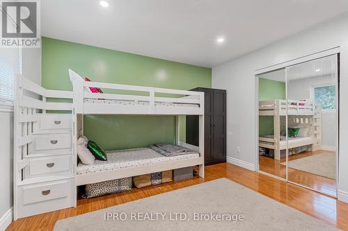 58 Doncaster Drive, Brampton (Southgate), ON - Indoor Photo Showing Bedroom