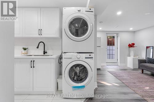 58 Doncaster Drive, Brampton (Southgate), ON - Indoor Photo Showing Laundry Room