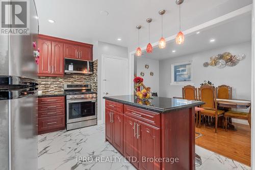 58 Doncaster Drive, Brampton (Southgate), ON - Indoor Photo Showing Kitchen