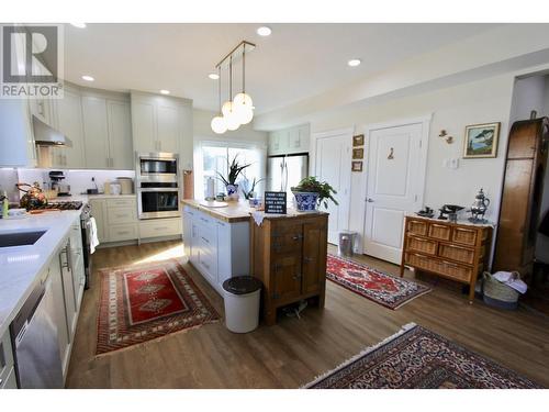 101 985 Patricia Boulevard, Prince George, BC - Indoor Photo Showing Kitchen