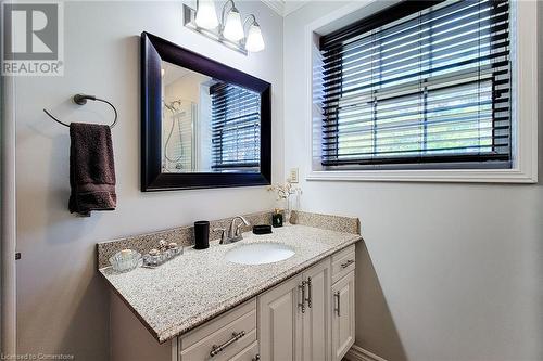 2nd Floor Bathroom - 251 Alderlea Avenue, Hamilton, ON - Indoor Photo Showing Bathroom