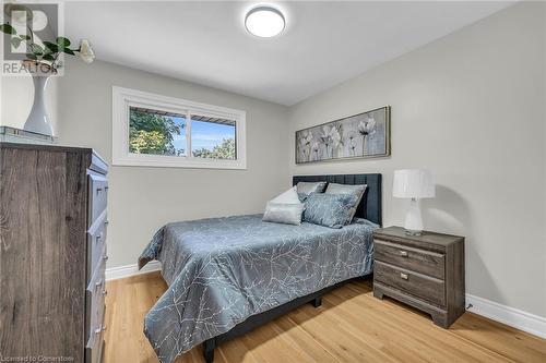 32 Miami Drive, Hamilton, ON - Indoor Photo Showing Bedroom