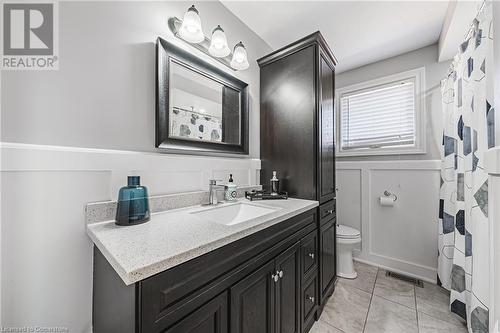 85 Bow Valley Drive, Hamilton, ON - Indoor Photo Showing Bathroom