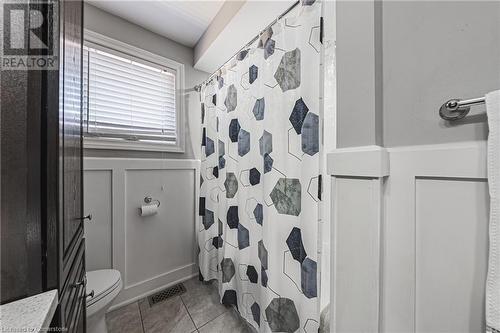 85 Bow Valley Drive, Hamilton, ON - Indoor Photo Showing Bathroom