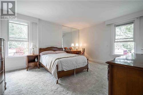 7 Chestnut Avenue, Brantford, ON - Indoor Photo Showing Bedroom