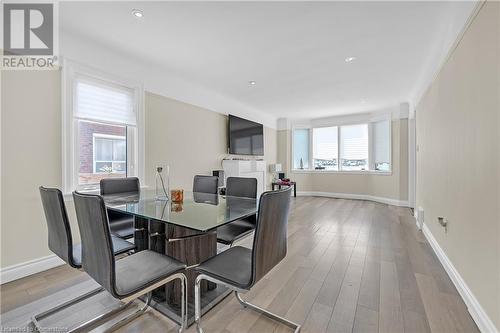 1617 Main Street E, Hamilton, ON - Indoor Photo Showing Dining Room