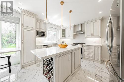 6 Iris Court, Carlisle, ON - Indoor Photo Showing Kitchen With Upgraded Kitchen