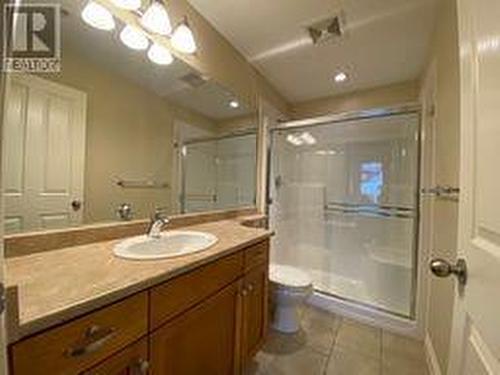 3843 Brown Road, West Kelowna, BC - Indoor Photo Showing Bathroom