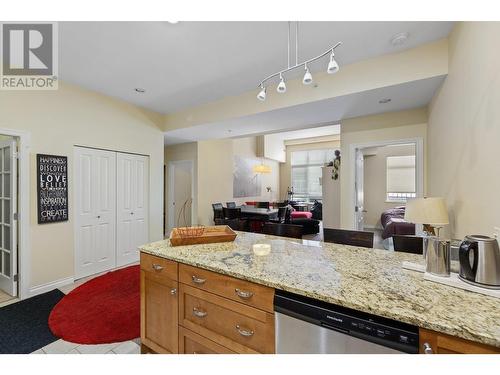 3843 Brown Road Unit# 2409, West Kelowna, BC - Indoor Photo Showing Kitchen