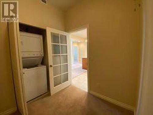 3843 Brown Road Unit# 2409, West Kelowna, BC - Indoor Photo Showing Laundry Room