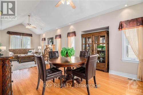 8 Du Boise Street, Russell, ON - Indoor Photo Showing Dining Room