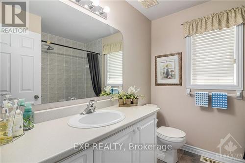 8 Du Boise Street, Russell, ON - Indoor Photo Showing Bathroom