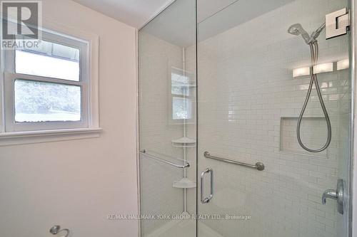 16828 Bayview Avenue, Newmarket (Central Newmarket), ON - Indoor Photo Showing Bathroom