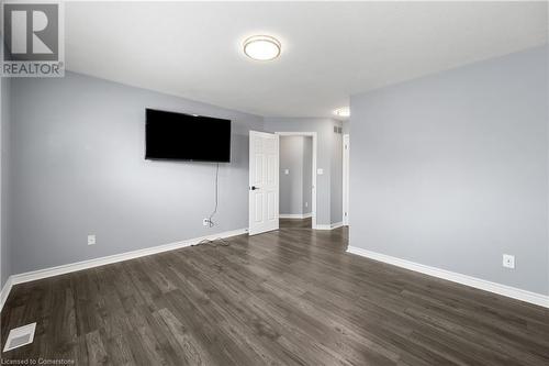 7852 Sabine Drive, Niagara Falls, ON - Indoor Photo Showing Other Room