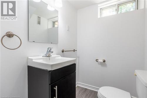 34 Sumach Street, Hamilton, ON - Indoor Photo Showing Bathroom