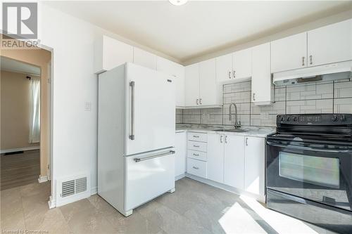 34 Sumach Street, Hamilton, ON - Indoor Photo Showing Kitchen