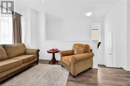 61 Soho Street Unit# 42, Stoney Creek, ON - Indoor Photo Showing Living Room