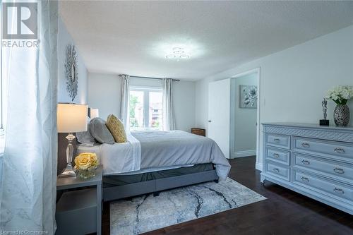 Master Bedroom - 2059 Deer Run Avenue, Burlington, ON - Indoor Photo Showing Bedroom