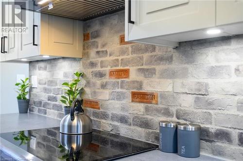 50 Whitfield Avenue, Hamilton, ON - Indoor Photo Showing Kitchen