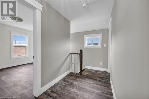 50 Whitfield Avenue, Hamilton, ON - Indoor Photo Showing Other Room