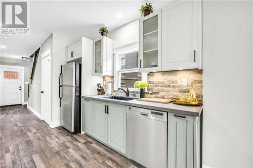 50 Whitfield Avenue, Hamilton, ON - Indoor Photo Showing Kitchen