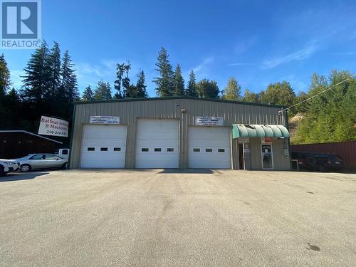 7699  3A Highway, Balfour, BC 