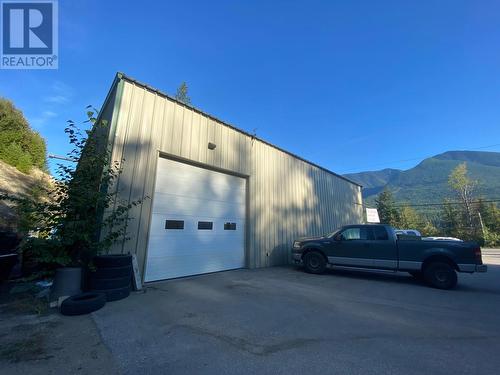 7699  3A Highway, Balfour, BC 