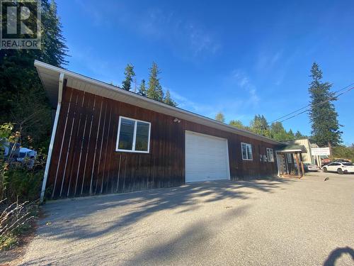 7699  3A Highway, Balfour, BC 