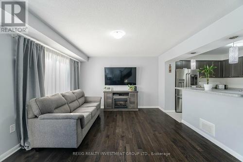 131 Bleasdale Avenue, Brampton (Northwest Brampton), ON - Indoor Photo Showing Living Room