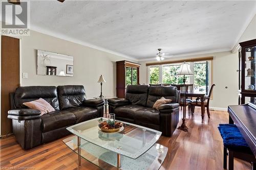 2859 Chippawa Road, Port Colborne, ON - Indoor Photo Showing Living Room