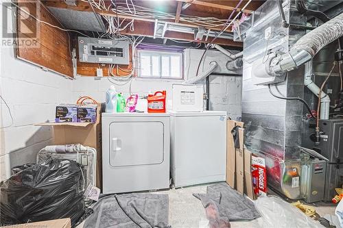 80 Livingston Avenue, Grimsby, ON - Indoor Photo Showing Laundry Room