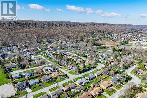 80 Livingston Avenue, Grimsby, ON - Outdoor With View