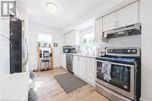 80 Livingston Avenue, Grimsby, ON - Indoor Photo Showing Kitchen