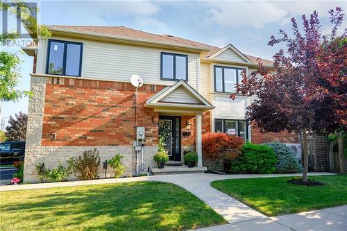 111 Magnolia Crescent, Grimsby, ON - Outdoor With Facade