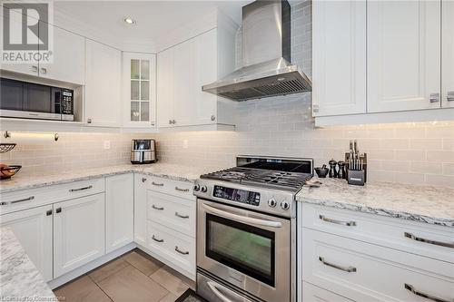 990 Upper Kenilworth Avenue, Hamilton, ON - Indoor Photo Showing Kitchen With Upgraded Kitchen