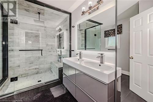 990 Upper Kenilworth Avenue, Hamilton, ON - Indoor Photo Showing Bathroom