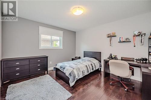 990 Upper Kenilworth Avenue, Hamilton, ON - Indoor Photo Showing Bedroom