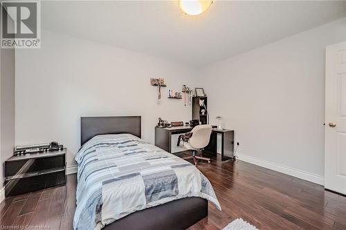 990 Upper Kenilworth Avenue, Hamilton, ON - Indoor Photo Showing Bedroom