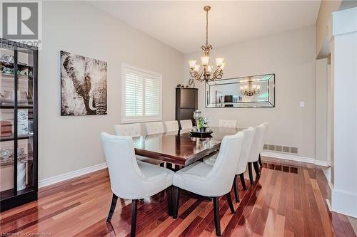 990 Upper Kenilworth Avenue, Hamilton, ON - Indoor Photo Showing Dining Room