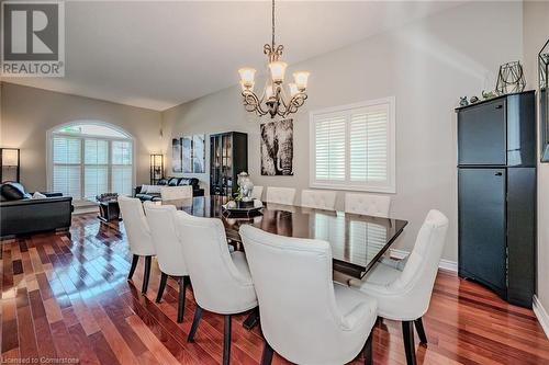 990 Upper Kenilworth Avenue, Hamilton, ON - Indoor Photo Showing Dining Room