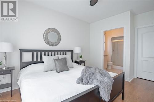 254 Galloway Trail, Welland, ON - Indoor Photo Showing Bedroom