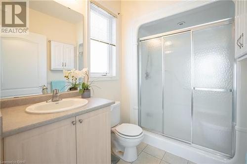 254 Galloway Trail, Welland, ON - Indoor Photo Showing Bathroom