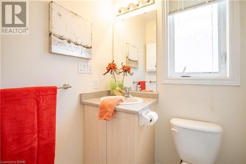 254 Galloway Trail, Welland, ON - Indoor Photo Showing Bathroom