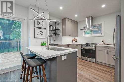 94 Dromore Crescent, Hamilton, ON - Indoor Photo Showing Kitchen With Upgraded Kitchen