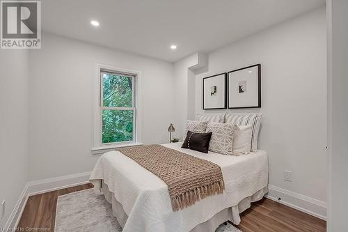 94 Dromore Crescent, Hamilton, ON - Indoor Photo Showing Bedroom