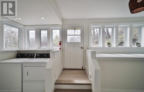 4028 Millar Crescent, Burlington, ON - Indoor Photo Showing Laundry Room