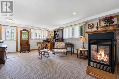 54 Valley Road, St. Catharines, ON - Indoor Photo Showing Living Room With Fireplace