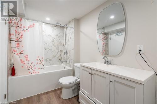 39 Dunsdon Street, Brantford, ON - Indoor Photo Showing Bathroom