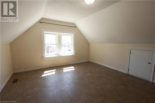 125 Sanford Avenue N, Hamilton, ON - Indoor Photo Showing Other Room