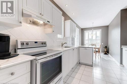 2243 Turnberry Road Unit# 41, Burlington, ON - Indoor Photo Showing Kitchen